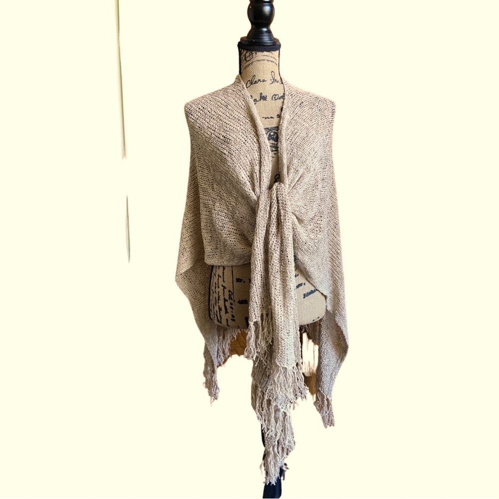 Coldwater Creek cotton blend shaw